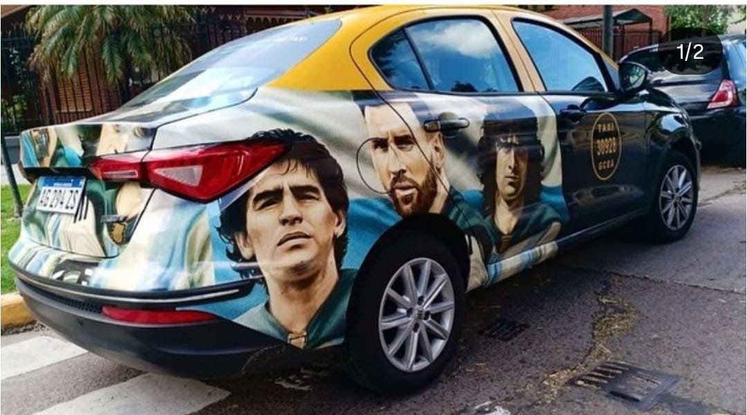 Taxi intervenido artísticamente